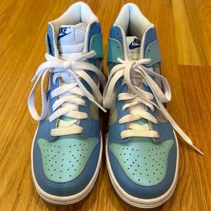 NIKE HIGH TOPS - RARE -  “I GOT THIS” YOUTH 5.5 - WOMEN 7